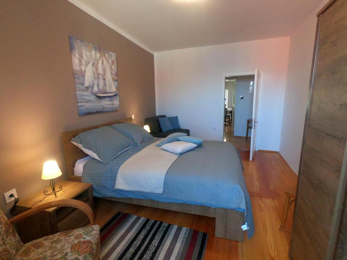 Apartment Dinka Baška Exteriör bild