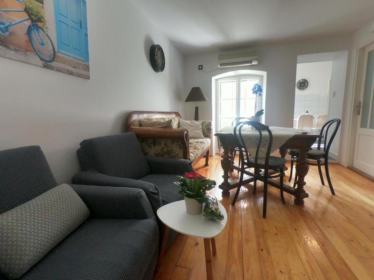 Apartment Dinka Baška Exteriör bild